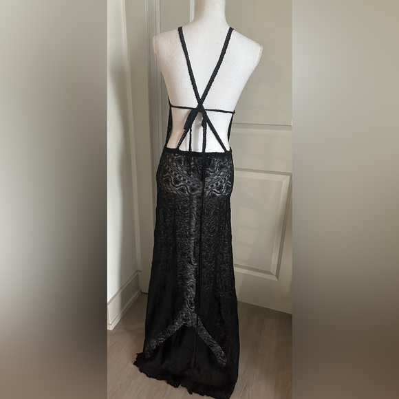 Kendall & Kylie Black Lace Maxi Dress, Swim Cover-Up - Picture 6 of 7